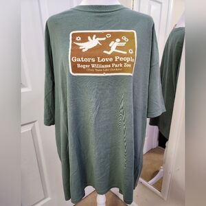 💙Free with Bundle💙 Funny Zoo Tshirt Size XXL